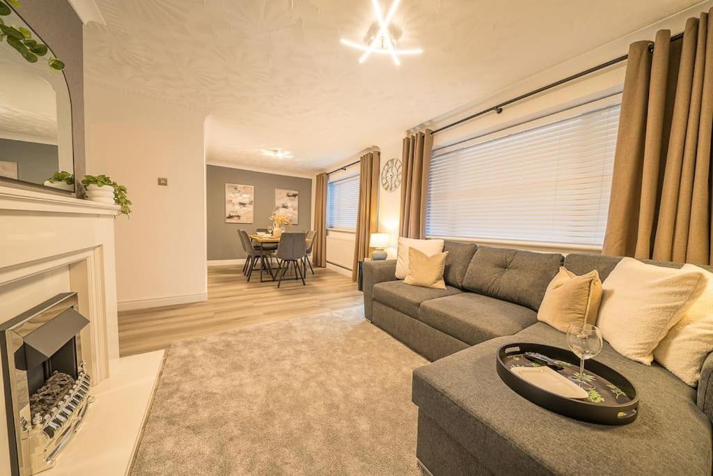 Entire Bungalow In Rawmarsh 外观 照片