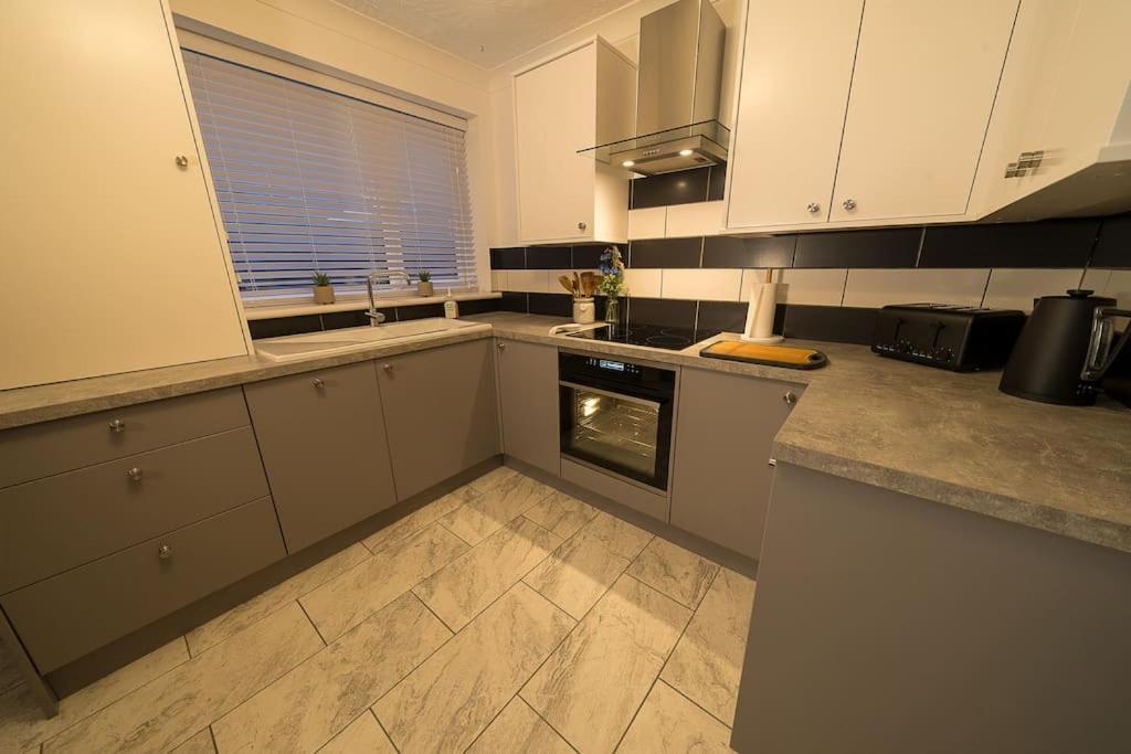 Entire Bungalow In Rawmarsh 外观 照片